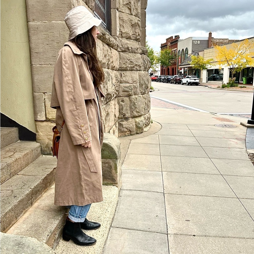 VTG Tan Trench Coat Jacket